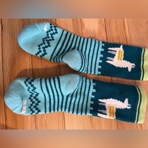 Turquoise Llama Pattern Cozy Crew Socks